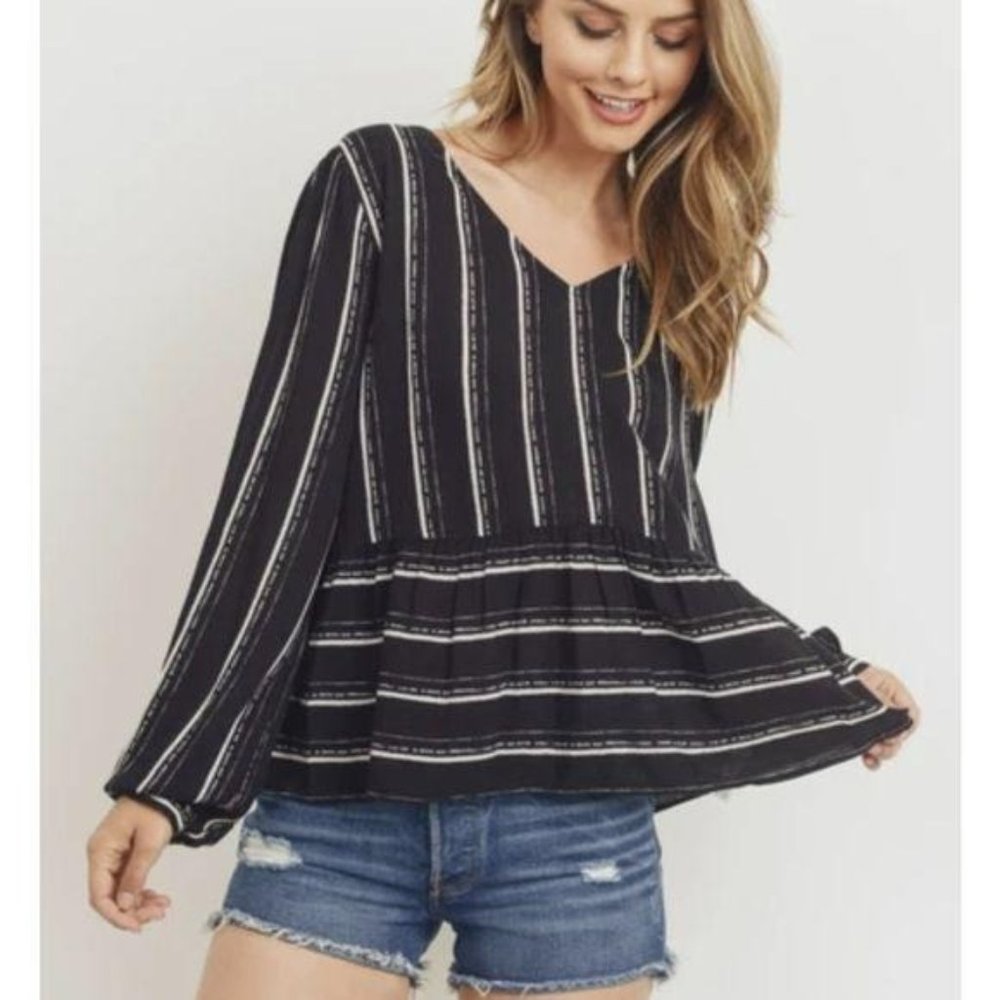 Paper Crane Small Top Ruffle Bottom NWOT Semi Crop
